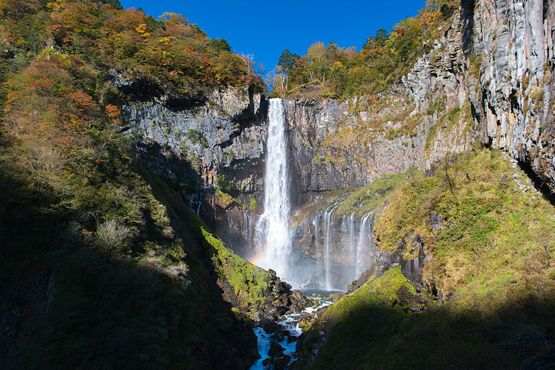 華厳の滝の画像